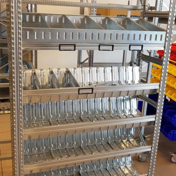 półki kontenerowe w regale