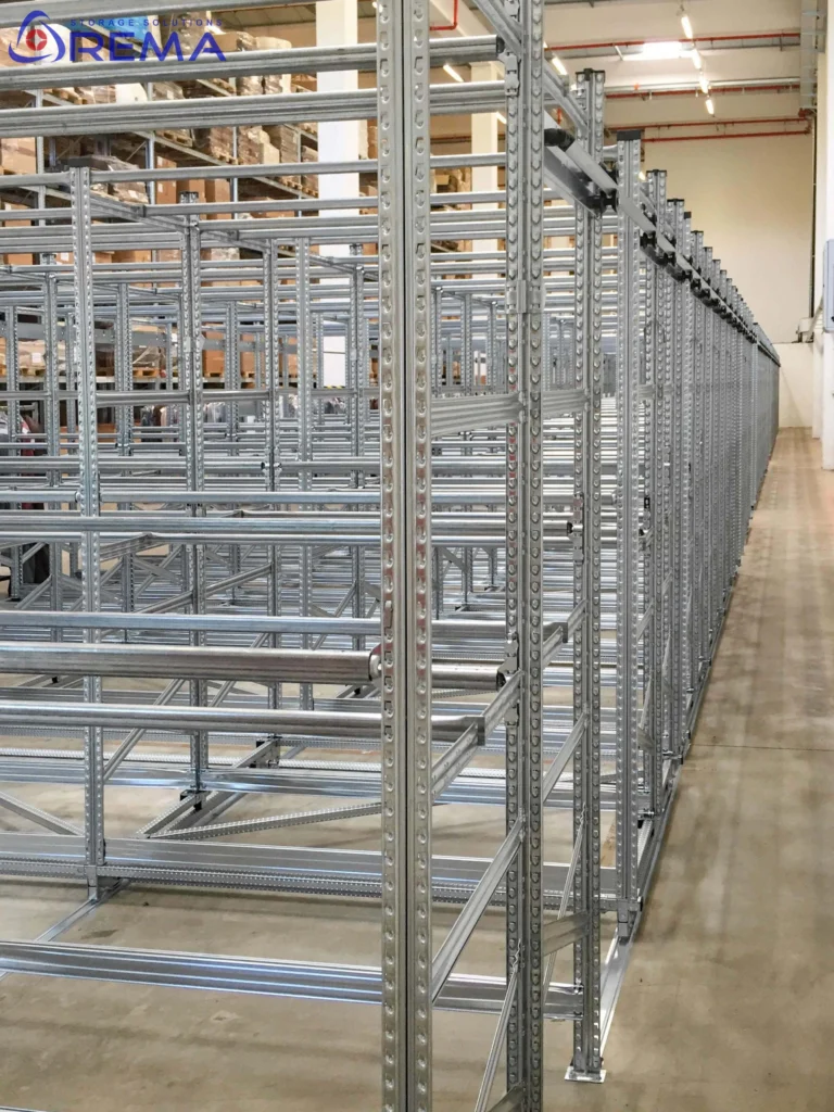 regały na odzież jezdne