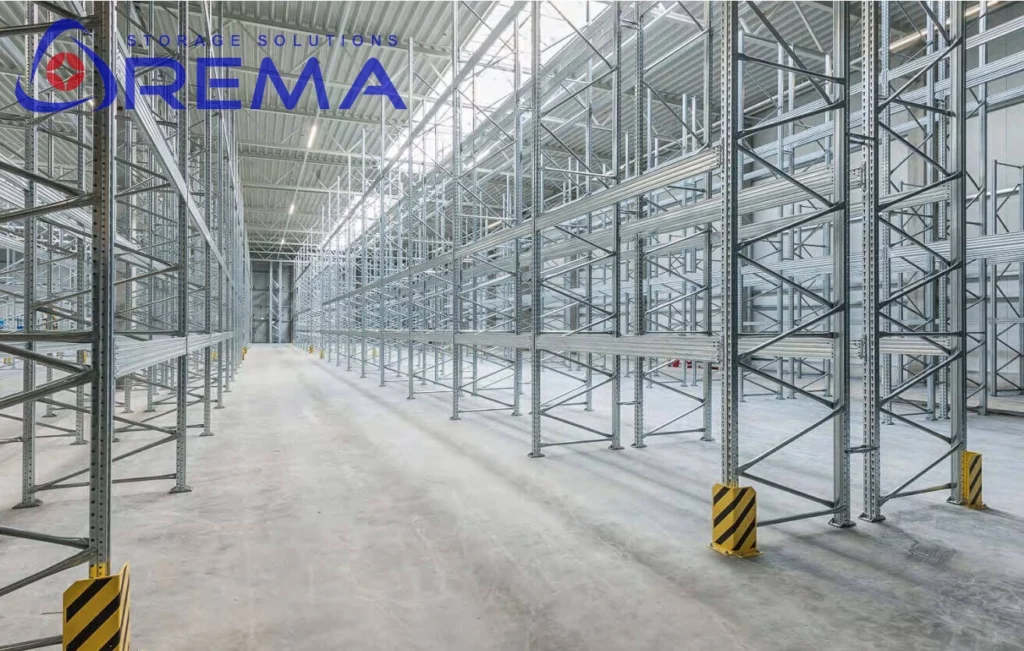 regały paletowe ocynkowane w magazynie