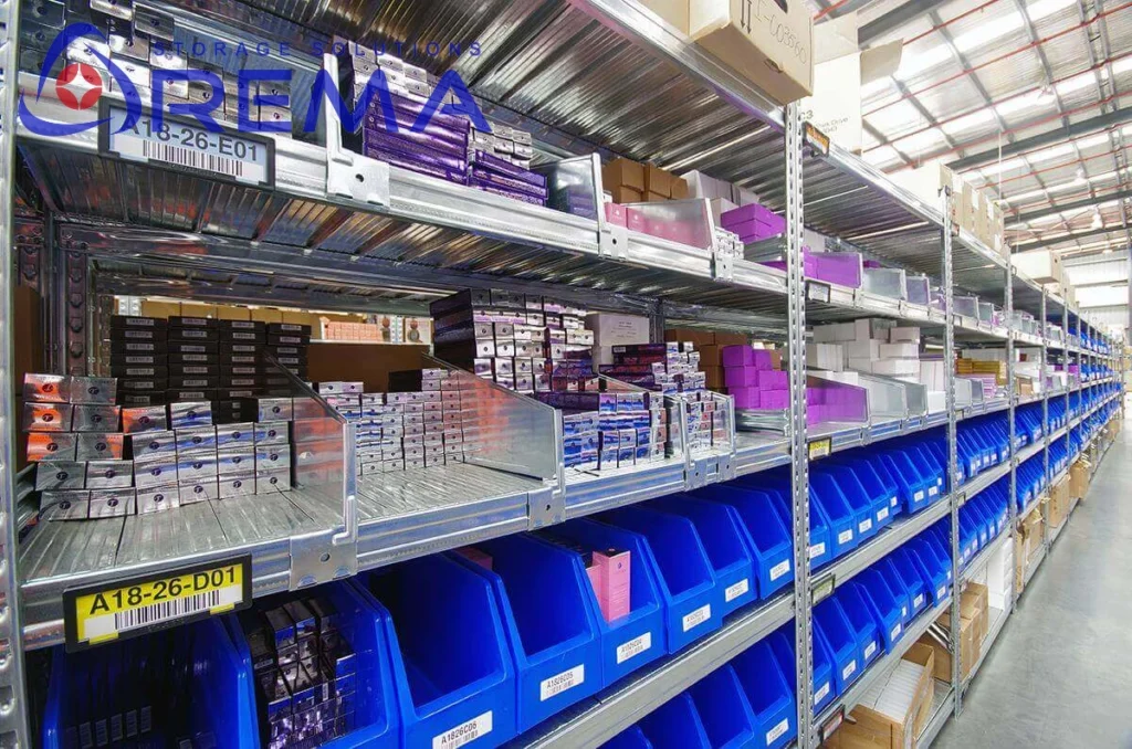 regały z półkami stalowymi ocynkowanymi