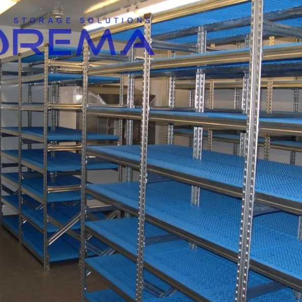 regał półkowy PCV w chłodni