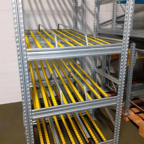 regał grawitacyjny ocynkowany