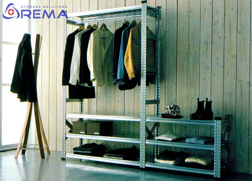 regały w domach i mieszkaniach SU123