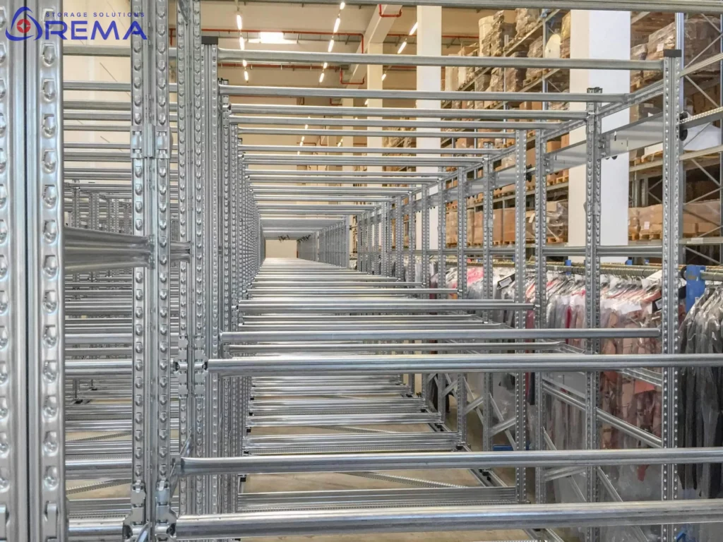 regały przesuwne na odzież