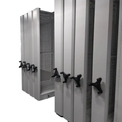 regały na mapy i obrazy