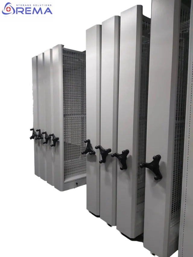 regały jezdne na obrazy i mapy