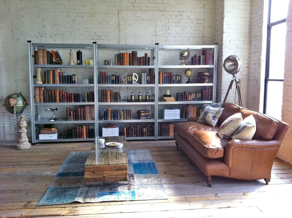 regały w domach i mieszkaniach industrialny styl