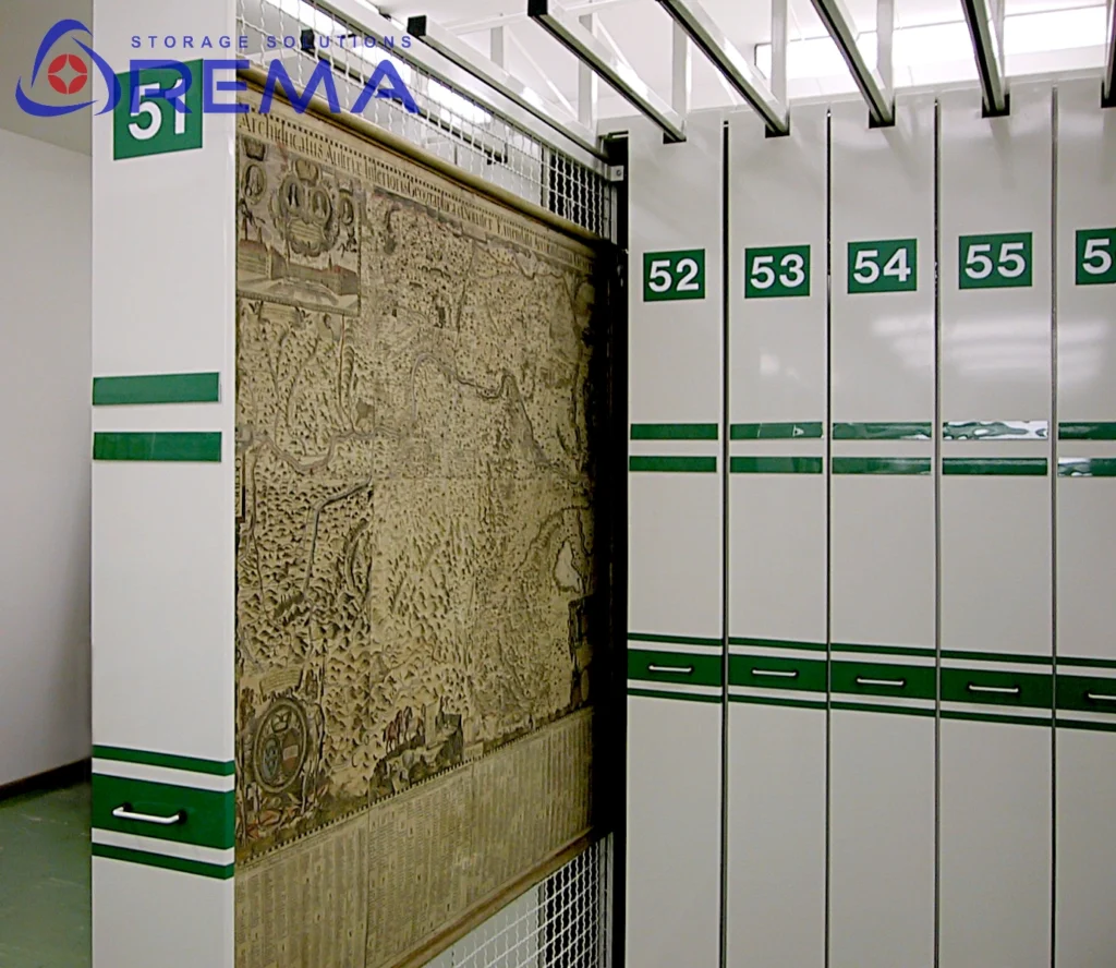 regały wysuwane na obrazy i mapy