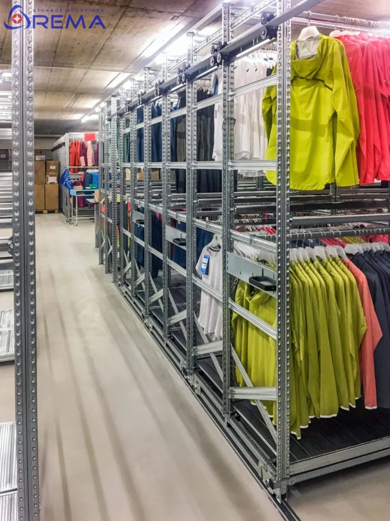 regały przesuwne na odzież