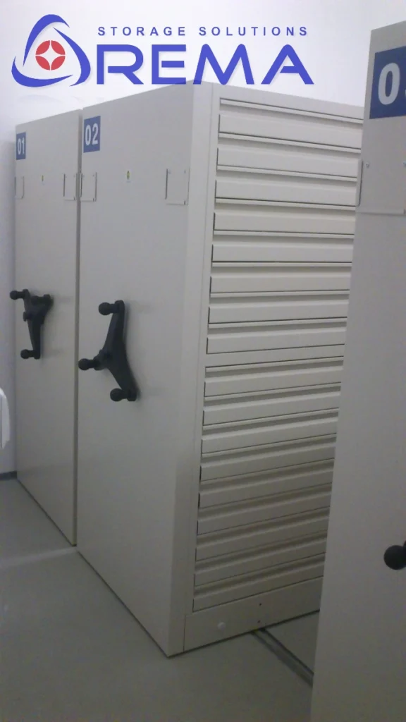 regały przesuwne z szufladami niskimi