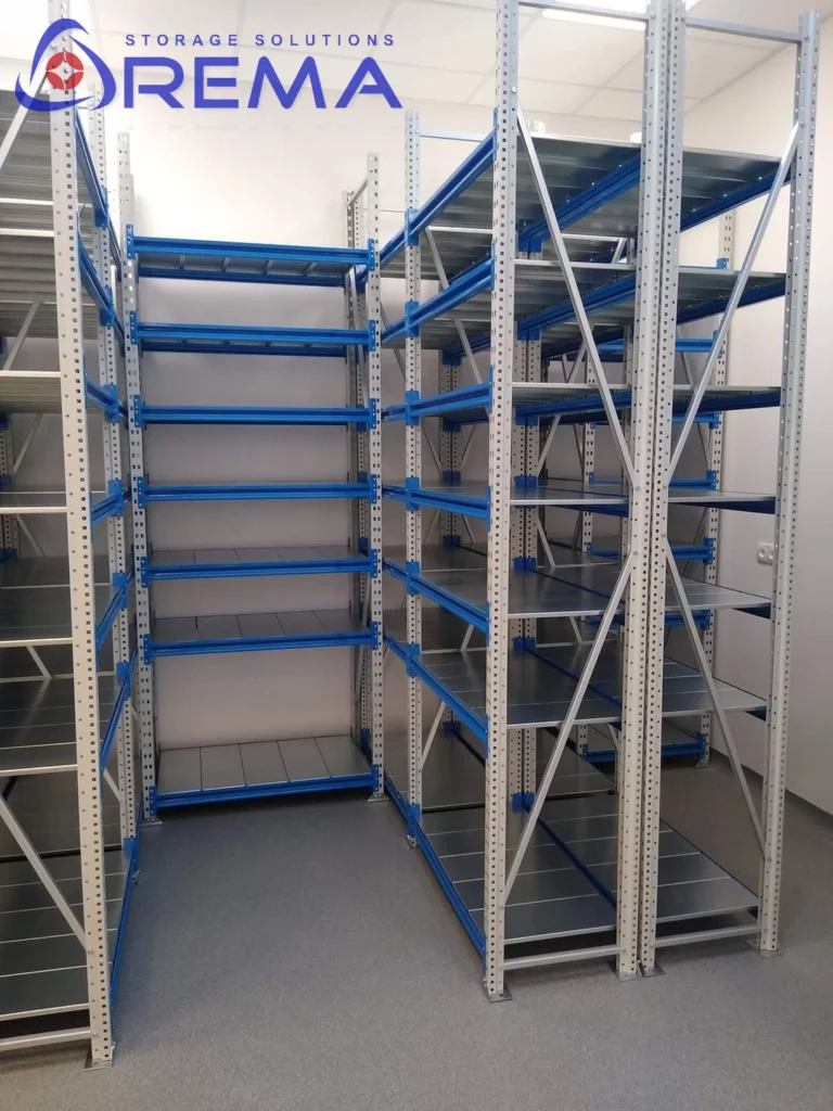 regały magazynowe stalowe lakierowane z półkami ocynkowanymi