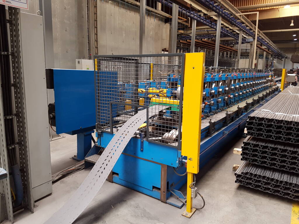 produkcja słupów regałów